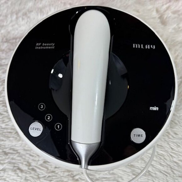 MLAY RF01 Radio Frequency (RF Technology) Skin Tightening Beauty Instrument - Picture 9 of 16